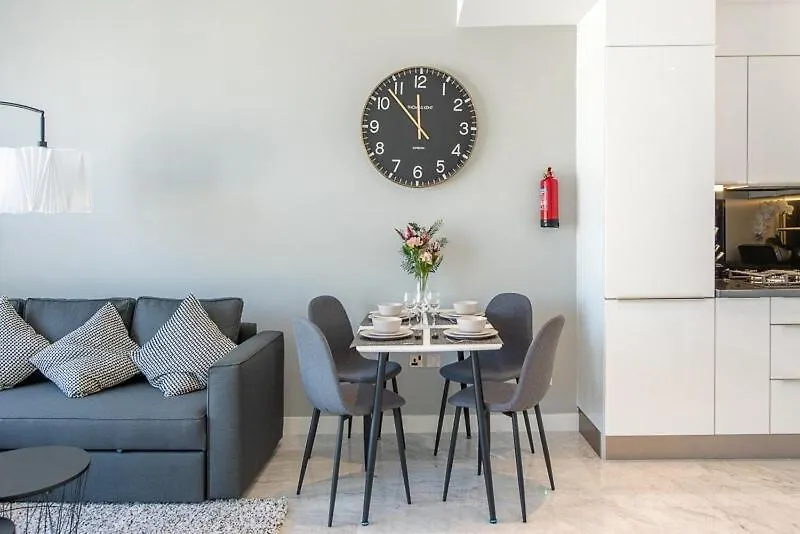בית נופש דובאי Stylish 1Br Apartment With Skyline Views In Business Bay 10 Mins To Burj Khalifa